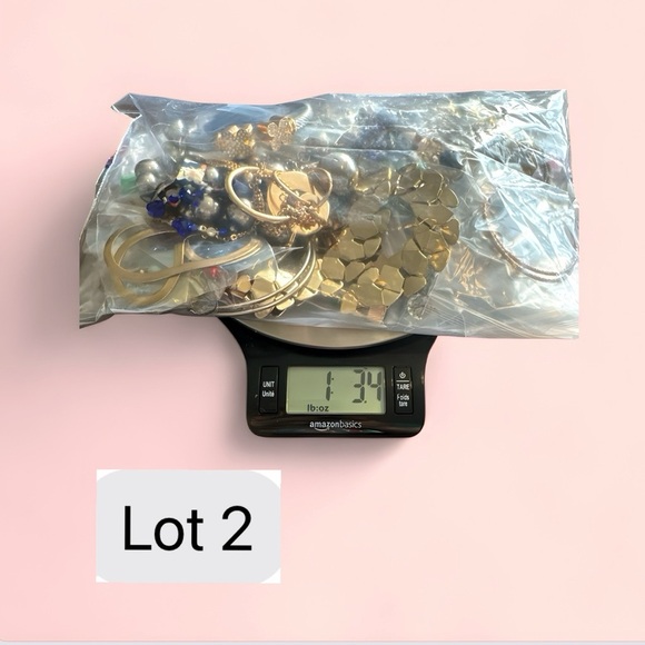 Jewelry Lot Over 1 lb Of Craft Jewelry Most Wearable Vintage -Modern Some Resell - Picture 11 of 11